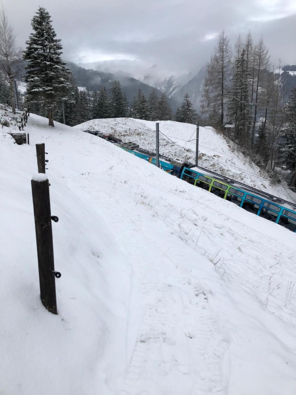 Romantisches Plaetzchen In Der Natur Grindelwald Bagian luar foto